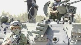 Militari italiani della Brigata Folgore in servizio nelle strade di Kabul, in Afghanistan