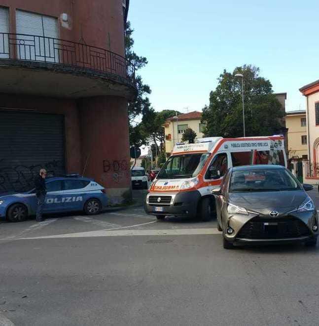Ferito un ciclista travolto da un’auto 