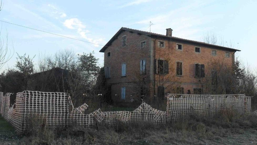 Blitz nel rifugio abusivo Un balordo va in carcere