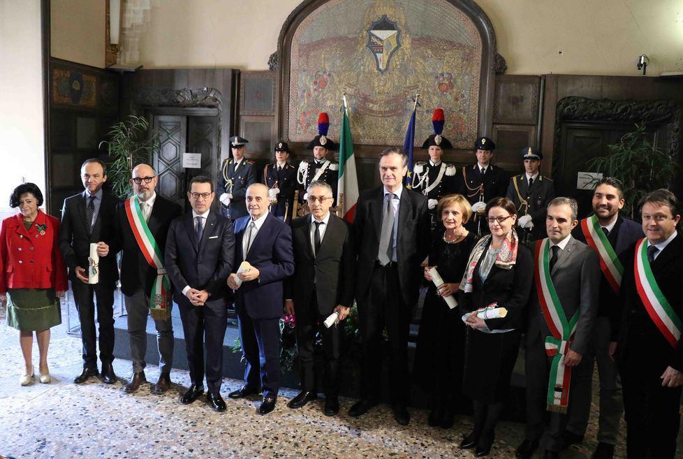 Arte, sociale, lavoro Onorificenze assegnate ai cittadini meritevoli 