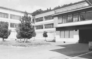 La scuola media Staffetti