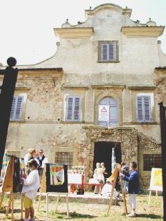 Sopra Villa Mirabella a Gabbro