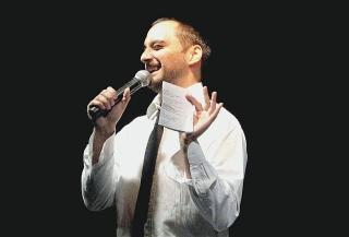 Claudio Marmugi sabato al Cral Eni con il suo nuovo spettacolo “Non fate i pisani”