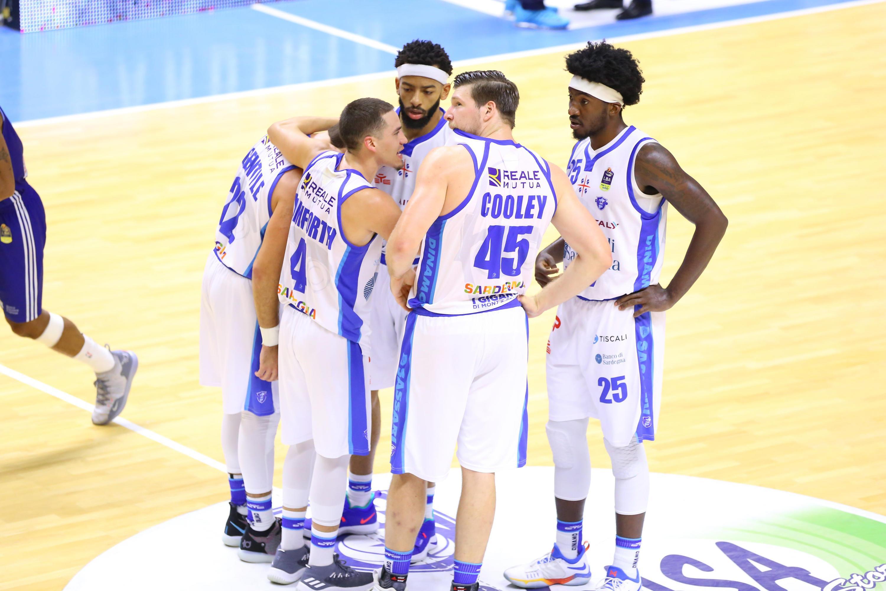 Una Dinamo guerriera fa tremare Milano, ma si arrende all'overtime