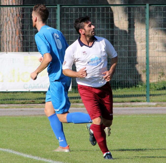 Obiettivo dei bluamaranto: allontanarsi dai playout
