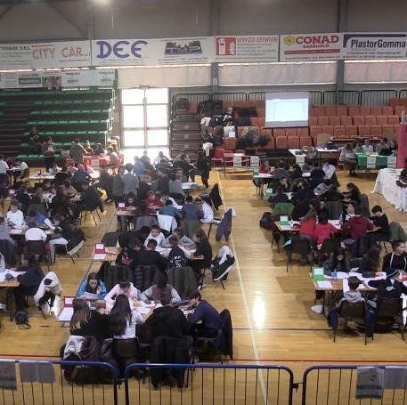 Un tris di scuole sul podio