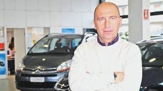 Emanuele Cavaciocchi di Autoequipe e, sopra, il traffico in centro