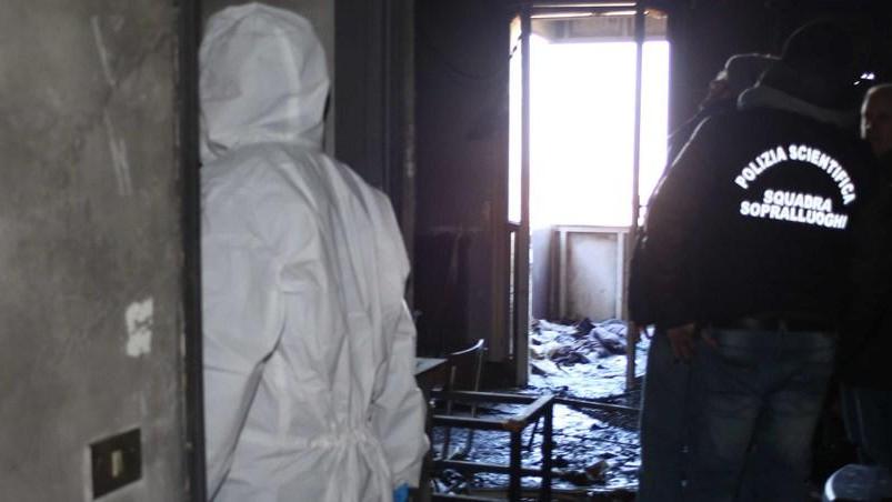 A fuoco l’appartamento della droga vi abitava un pusher finito nella retata