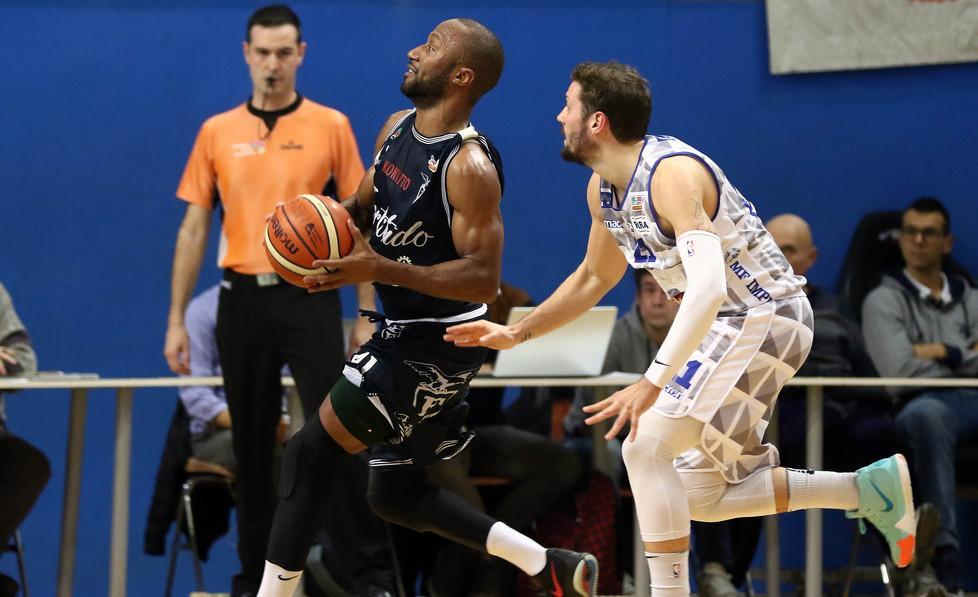 Arriva il pugno duro della Fortitudo, Kleb ko a testa alta 