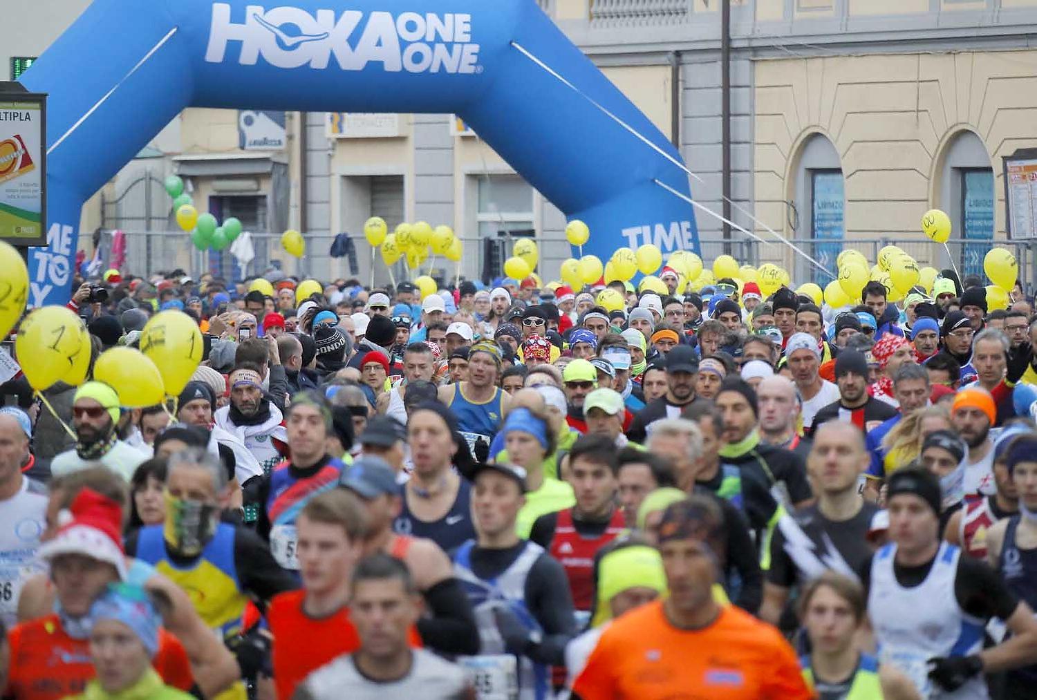Un'immagine dell'edizione 2018 della Maratona di Pisa (foto Muzzi)
