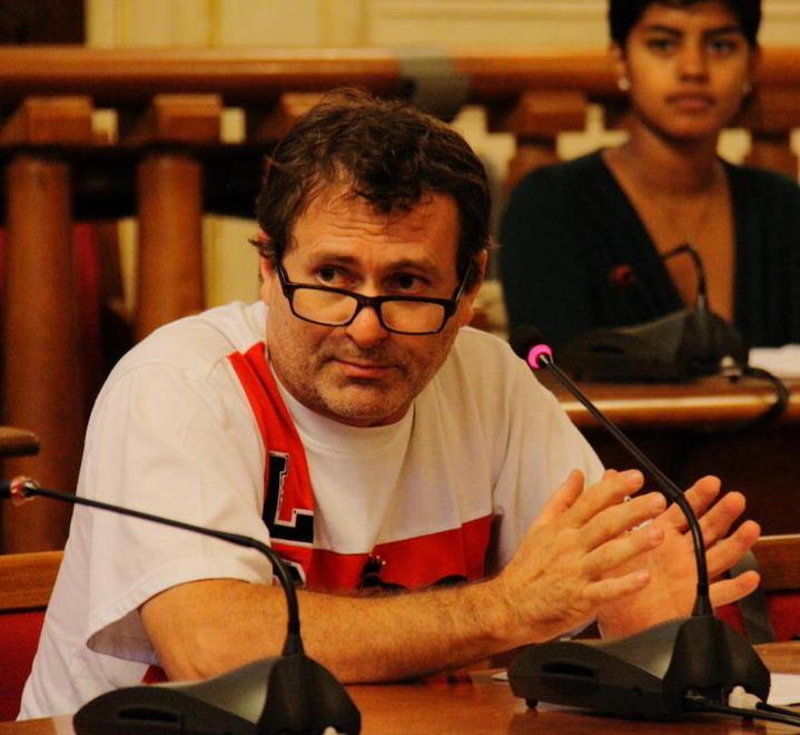 Il vigile del fuoco e consigliere comunale Marco Galigani intervenuto per fermare l’uomo