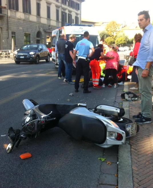 Aumentano le auto circolanti e i morti per incidente stradale 
