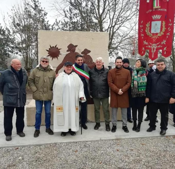 Un monumento celebra gli ottant’anni di Volania 