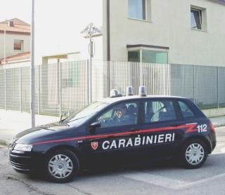 Una pattuglia dei carabinieri di Navacchio