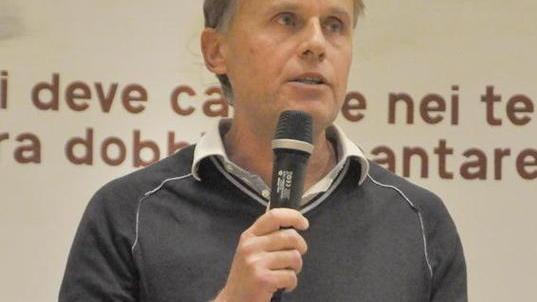 Claudio Marabotti si candida a sindaco di Rosignano col simbolo del cuore