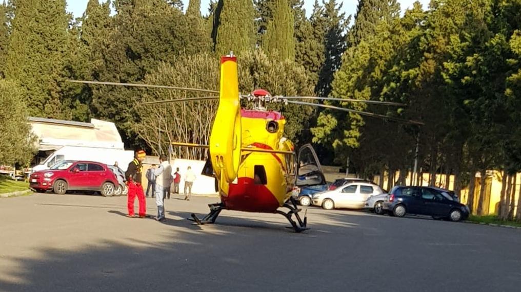 L'elicottero arrivato a Villasor