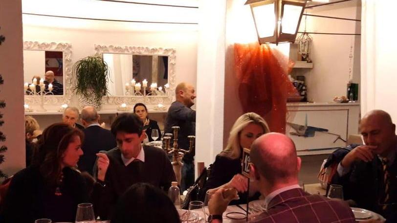 Leghisti tutti a cena a Calafuria Ceccardi dà la linea con Potenti