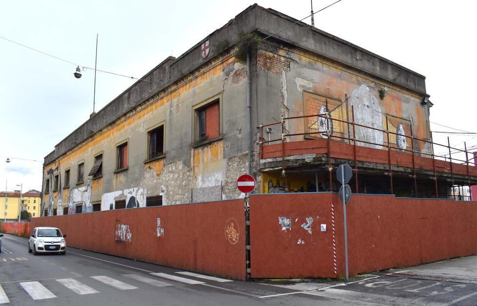Accoltella il rivale in amore: in cella per tentato omicidio 