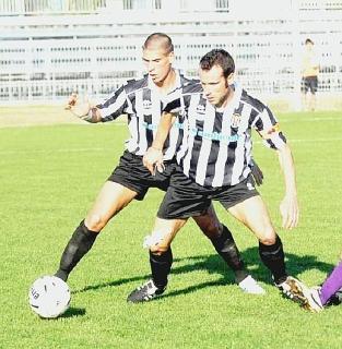 Una azione di gioco della Massese