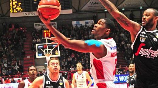 Kerron Johnson e Ramagli una sconfitta da dividere in due