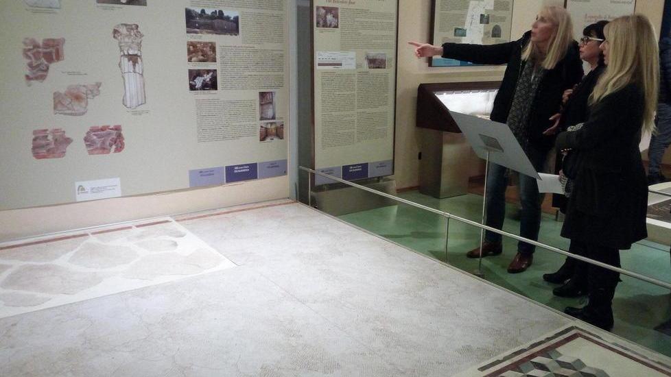 Ecco “Illusioni di marmo” il belvedere delle Logge dall’Acropoli di Populonia al museo di Piombino