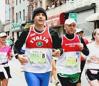 Il pistoiese Puccinelli 43 anni che la scorsa settimana ha partecipato alla maratona di New York nello stesso gruppo di Linus e Beppe Bergomi