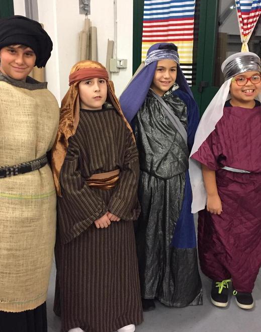 Anche pecore e asinello nel presepe vivente Si prepara l’allestimento