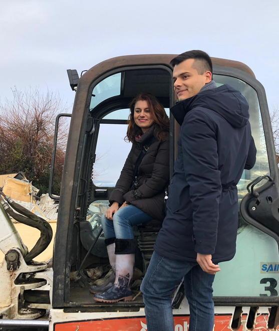 «Lega verso Betlemme a cavallo di una ruspa»