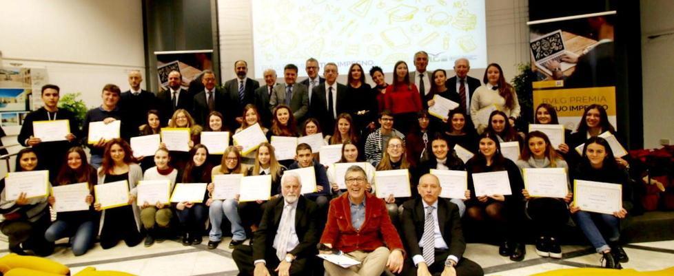 Gli studenti più meritevoli premiati dalla Banca Bvlg 