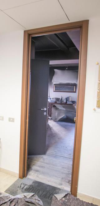Incendio in uno studio legale Un passante sventa il disastro
