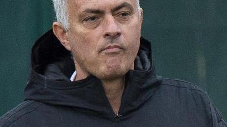 Il Manchester United licenzia Mourinho Blanc in arrivo