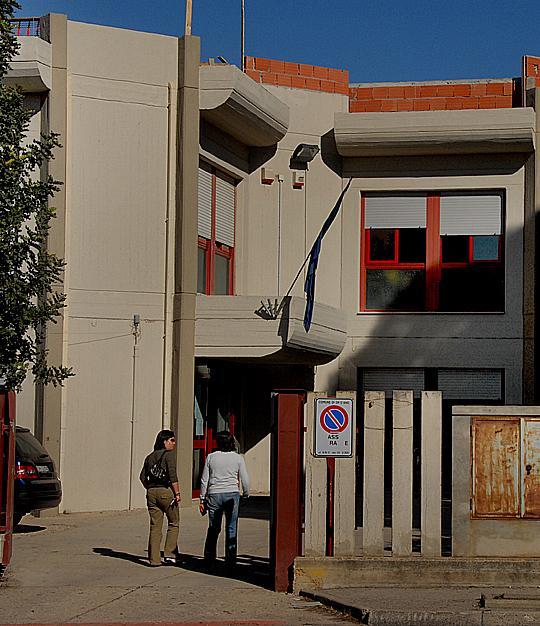 La rivolta dei genitori: in 325 contro il dirigente 