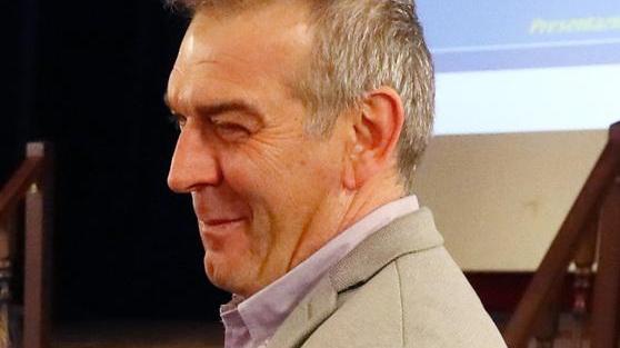 Sindaco e giunta a teatro incontrano i cittadini