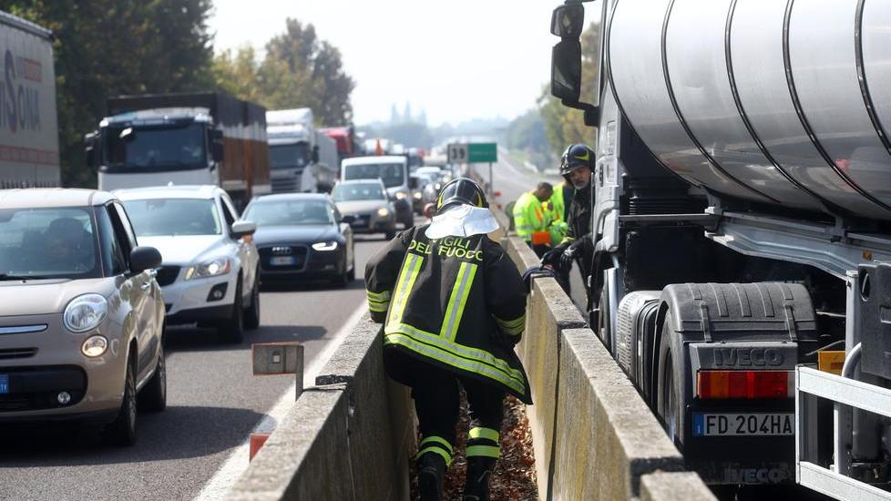 Terza corsia in A13, superato lo scoglio Via. Il cantiere ora è annunciato per il 2020