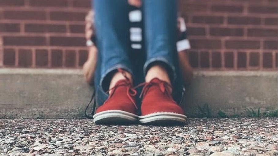 Bullismo sul web: un adolescente su tre vittima di insulti, dicerie e foto imbarazzanti