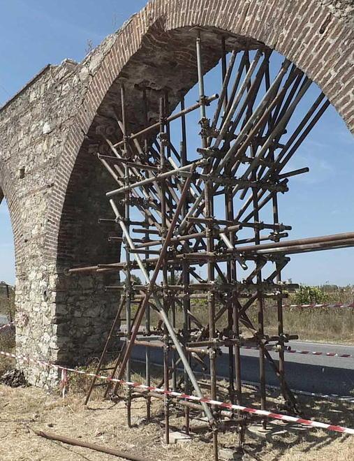 «Acquedotto, solo ora la Sovrintendenza se ne interessa» 