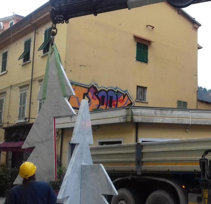 Spaccato il “Marble Magique” caccia al misterioso furgone 