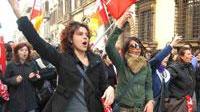 Lavoro, da mesi senza pagain 600 occupano call center