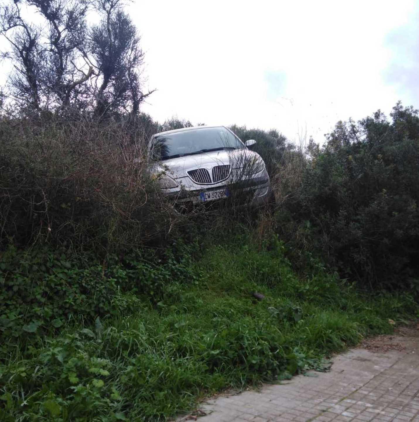 Resta in bilico in una strada senza uscita a Li Punti