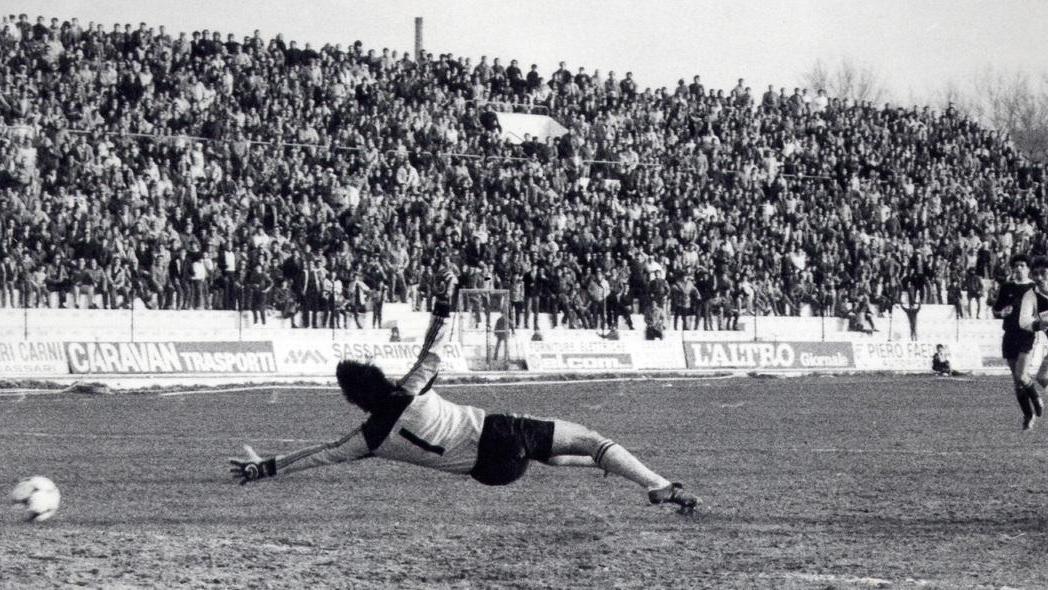 Un'immagine di una partita della Torres di fine anni '80