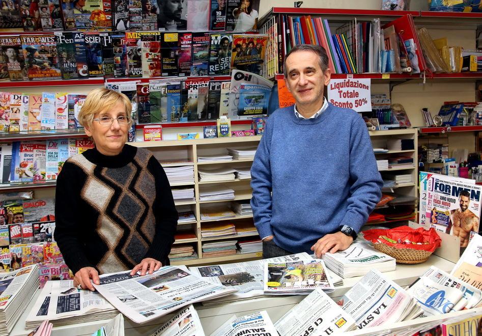 Modena. Dopo sessant’anni chiude l’edicola dei fratelli Montorsi 