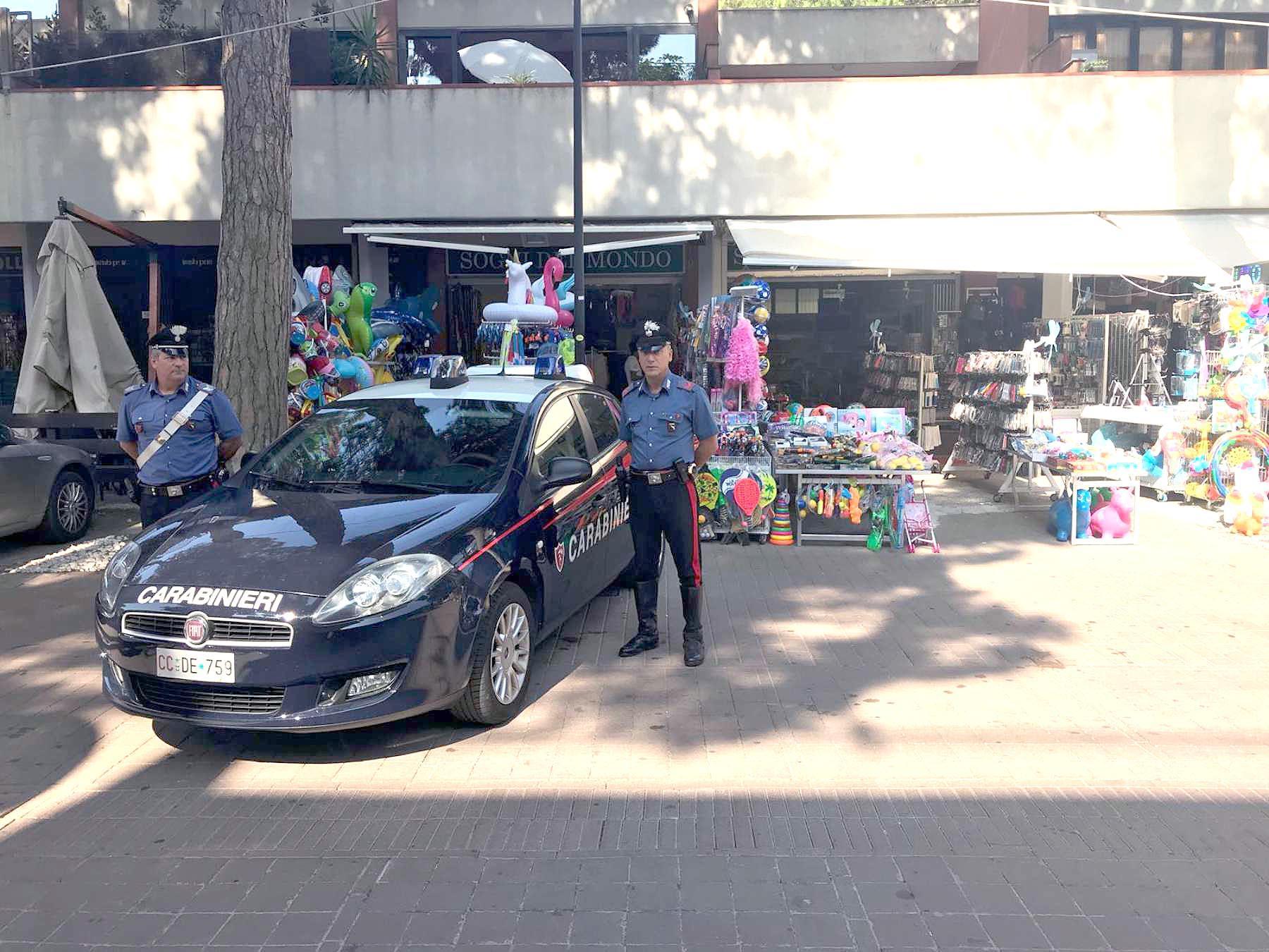 I carabinieri a Lido Estensei