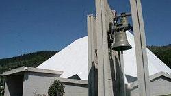 Prato: spacca la vetrata e tenta furto in chiesa, denunciato