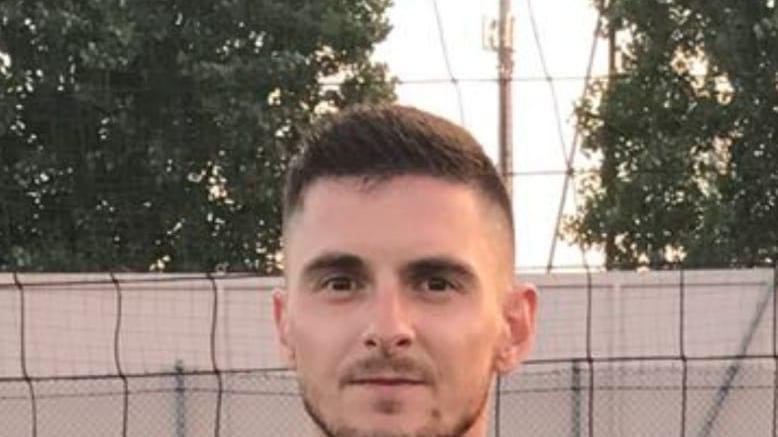 Il bomber che segna per l’amico scomparso: «A ogni gol che faccio penso a Lorenzo...»