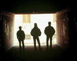 Bullismo, banda di sette "gabber"perseguitava i coetani: segnalati