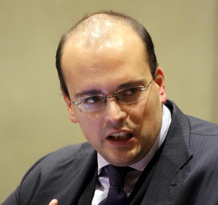 La Lega sfida il Pd con un ex carabiniere 