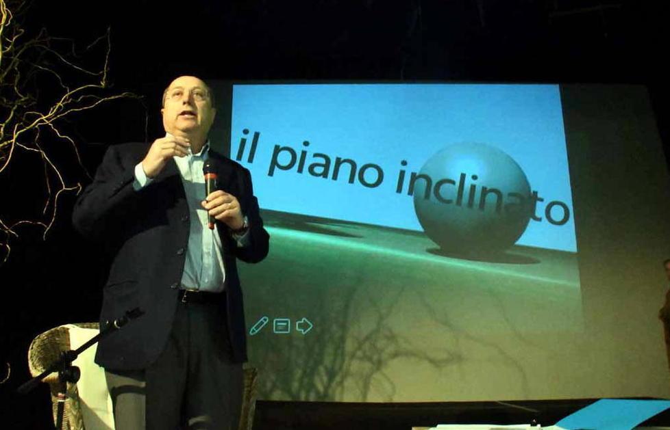 L'avvocato Menchini rinuncia a 30 cause: inopportuno difendere l’Ente 