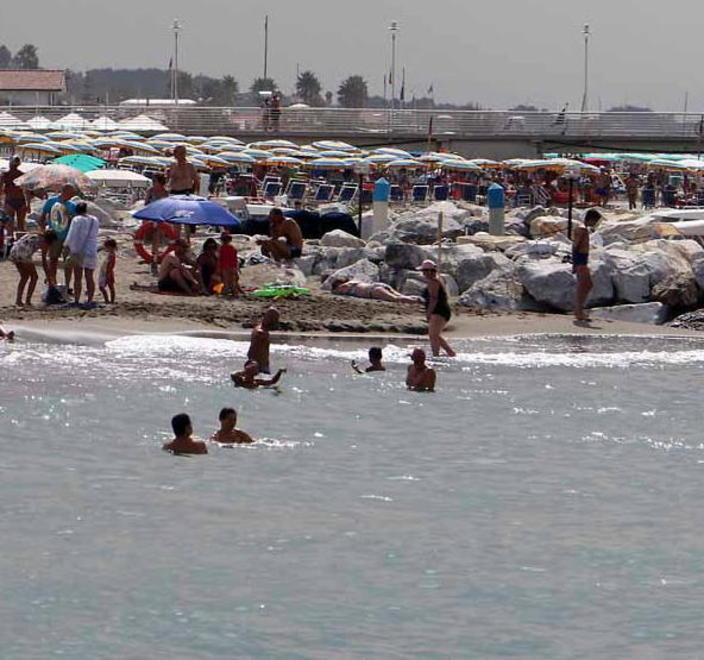Più turisti, ma per soste brevi Arretra Massa del 6,6% 
