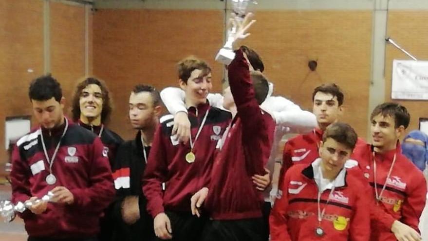 Puliti, sciabolatori sul podio