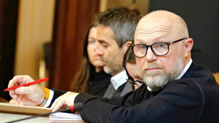 «Renderò pubblica la relazione che consegnerò alla procura»
